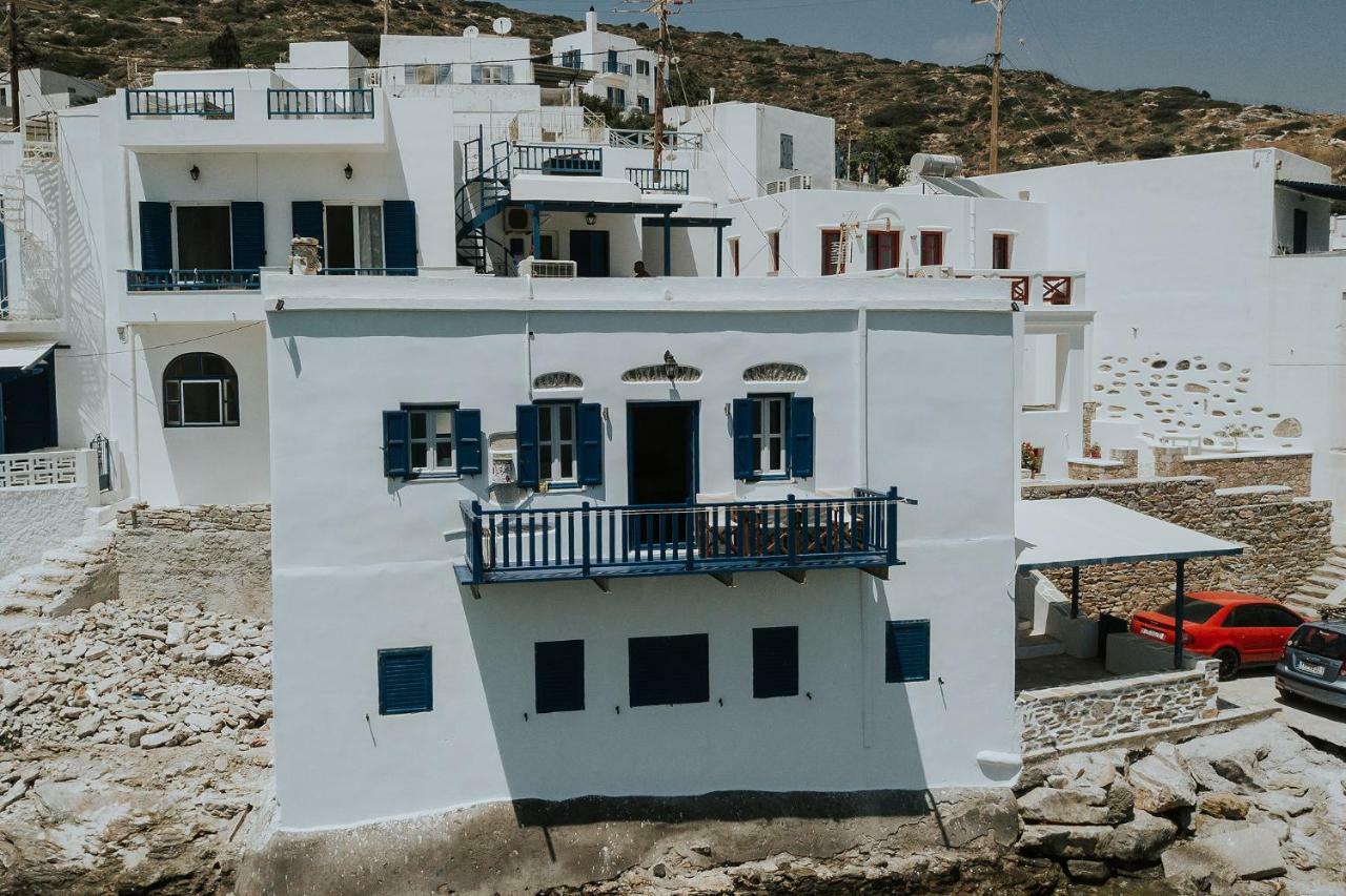 Amorgis Seaside Villa เอเกียลิ ภายนอก รูปภาพ